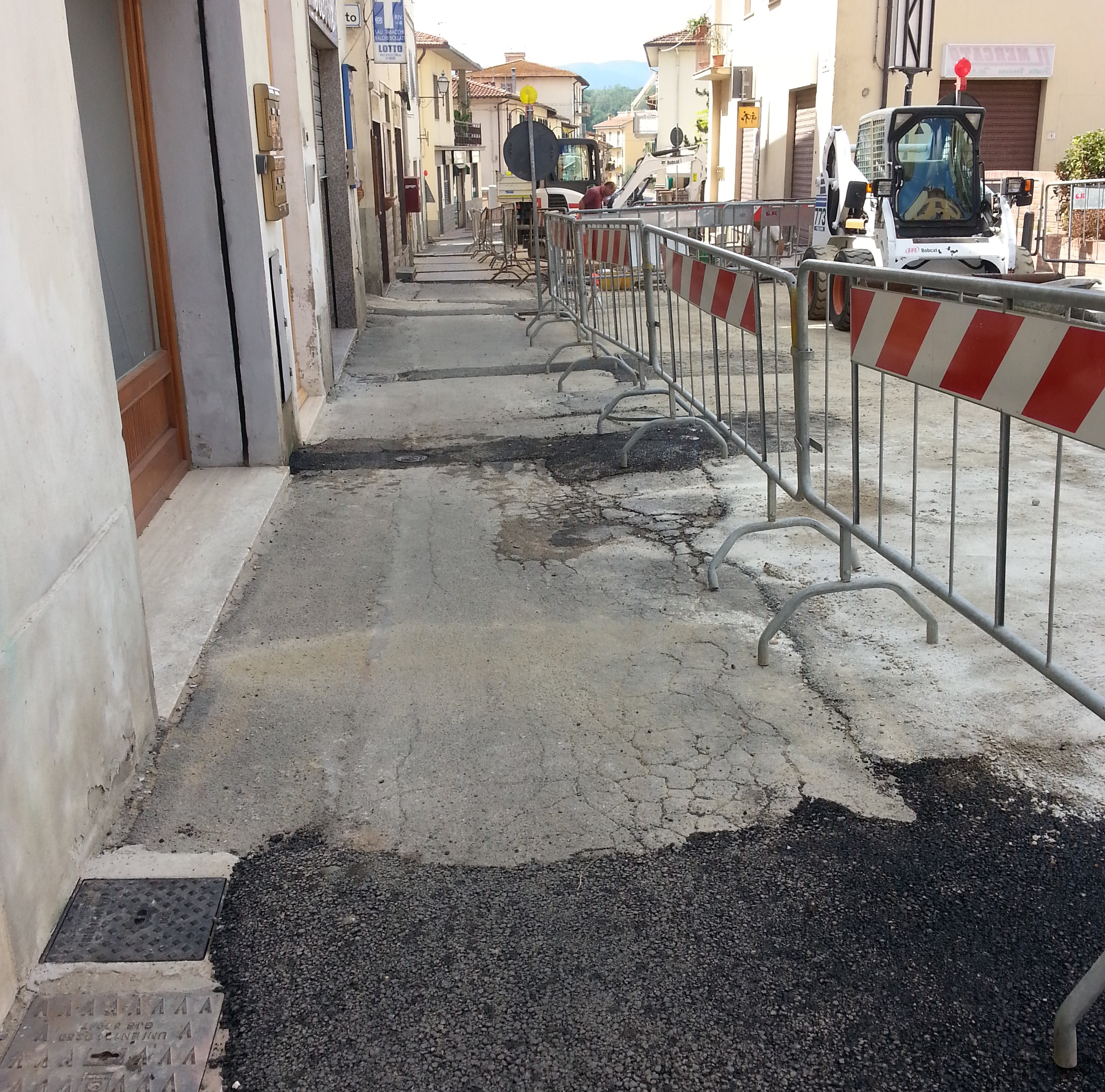 Nuovo acquedotto e nuova fognatura in via Vittorio Emanuele a Faella