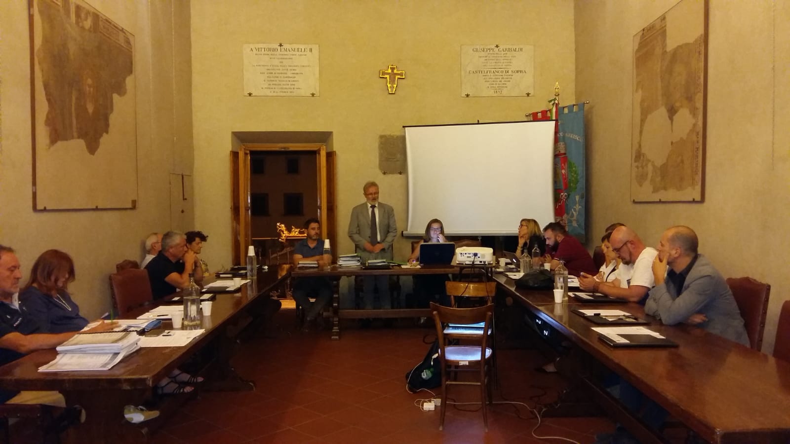 Il Consiglio comunale vota ad unanimità un documento contro i licenziamenti alla Bekaert