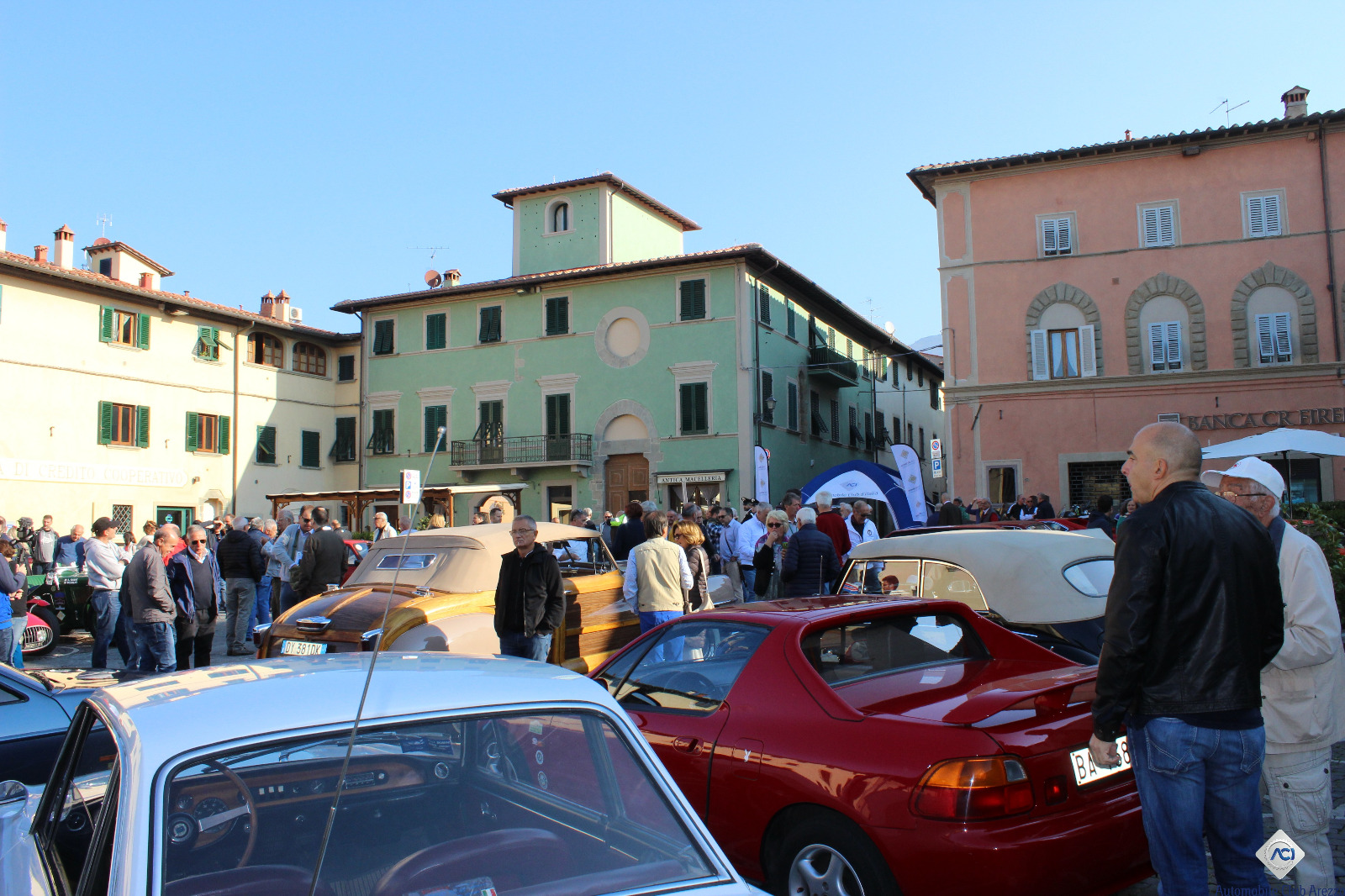 Castelfranco di Sopra: successo dell'iniziativa "Una domenica nel borgo"