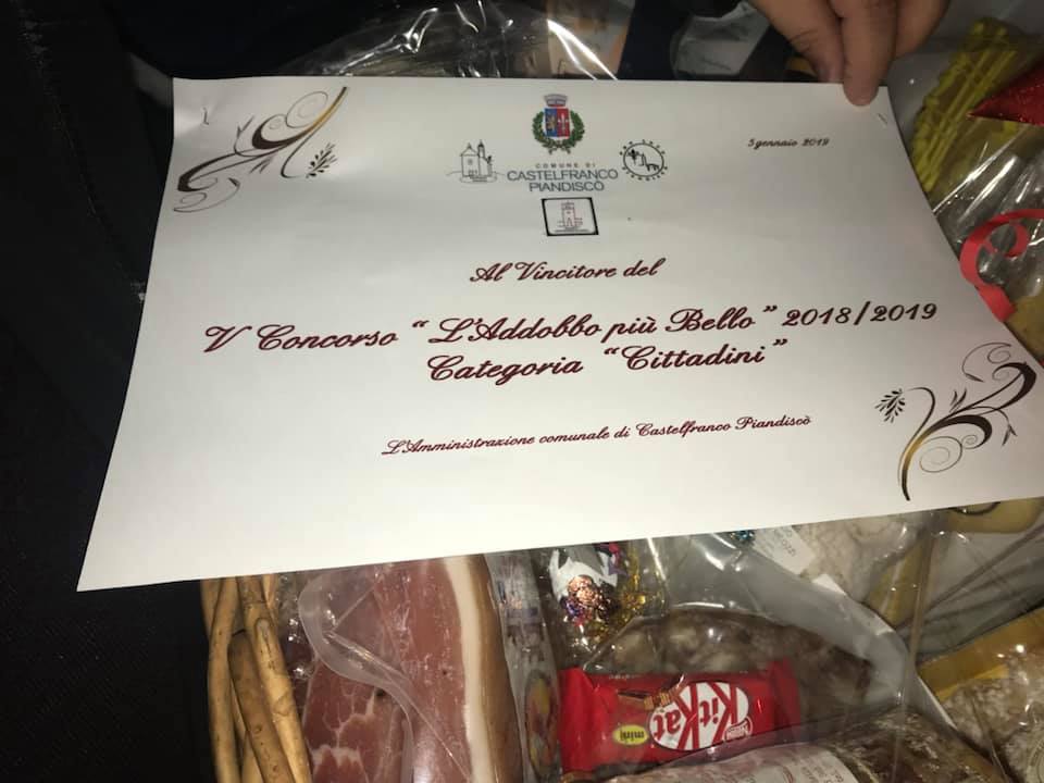"L'Addobbo più Bello": il primo premio categoria "Cittadini" vinto dalla signora Svetlana Kazakova, quello degli "Esercenti" dal forno "Aramini" 
