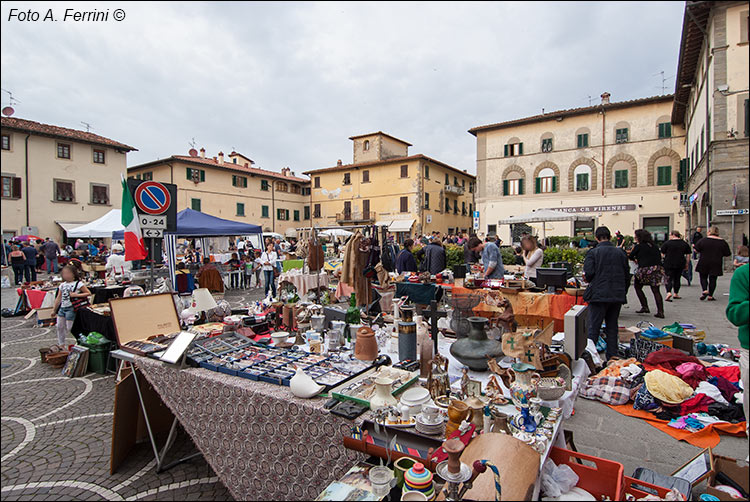 Castelfranco di Sopra: torna la classica edizione del Mercatino del 25 Aprile